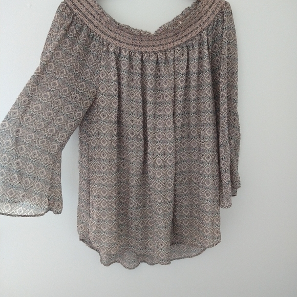Rose & Olive Boho Medium Flare Blouse - Picture 3 of 4